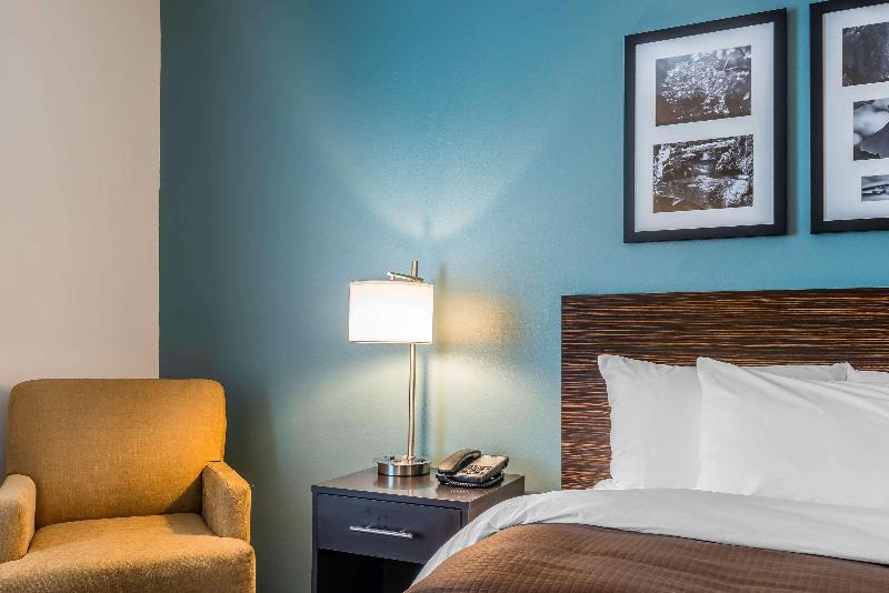 Sleep Inn & Suites Cumberland-Lavale image