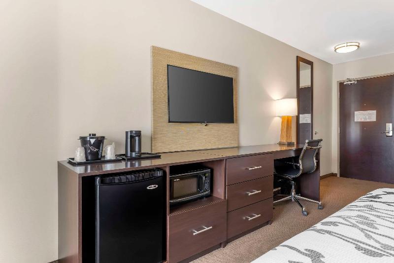 Sleep Inn & Suites Cumberland-Lavale image