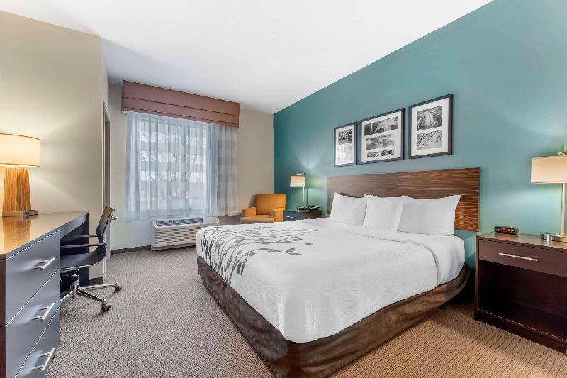 Sleep Inn & Suites Cumberland-Lavale image
