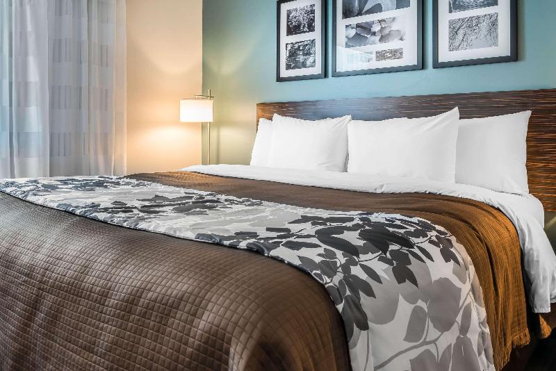Sleep Inn & Suites Cumberland-Lavale image