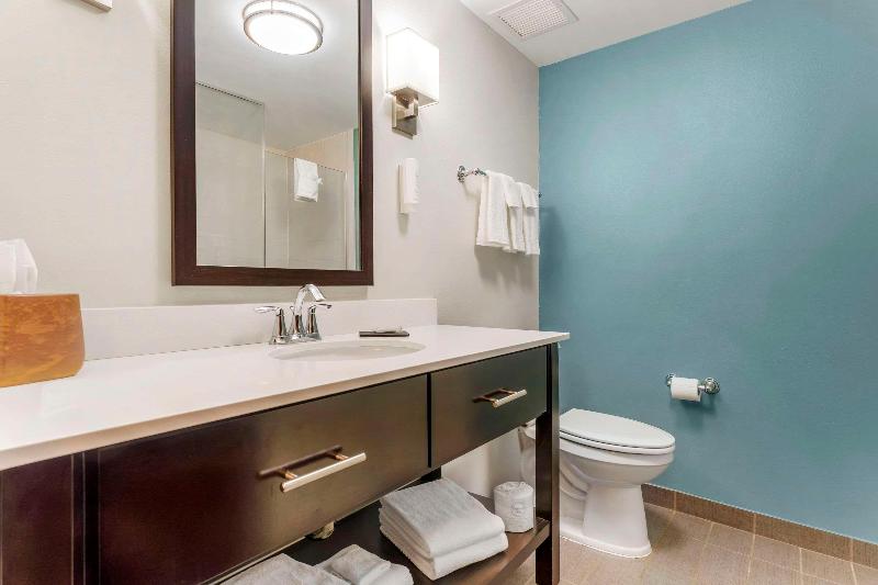 Sleep Inn & Suites Cumberland-Lavale image