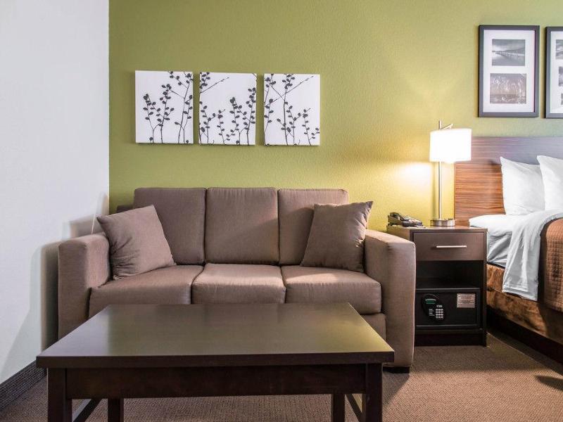 Sleep Inn & Suites Marshall Area image