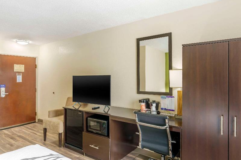 Sleep Inn image