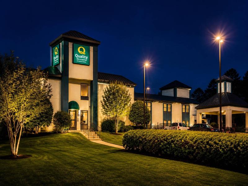 Quality Inn & Suites Clemmons I-40 image