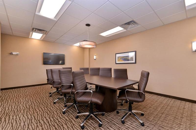 Comfort Inn & Suites Mandan  Bismarck image