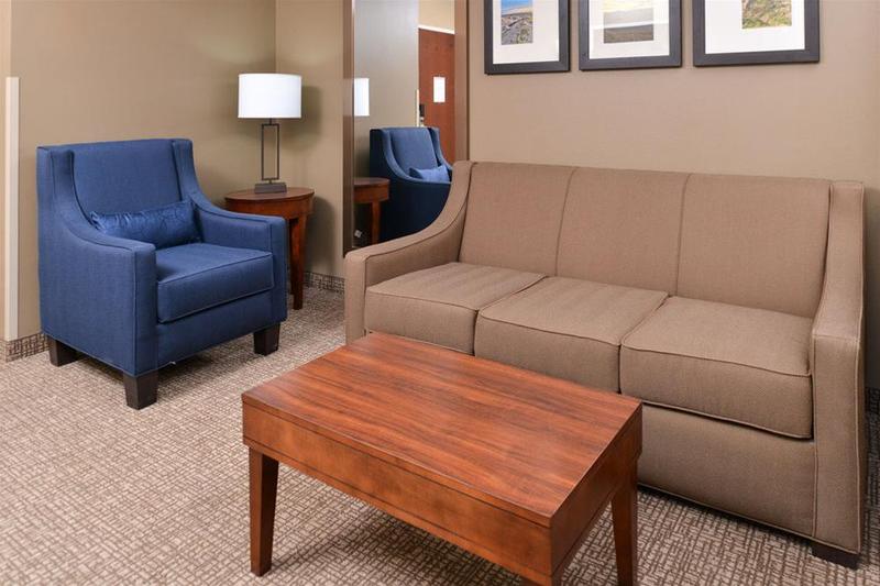Comfort Inn & Suites Mandan  Bismarck image