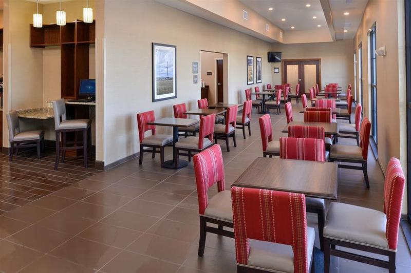 Comfort Inn & Suites Mandan  Bismarck image