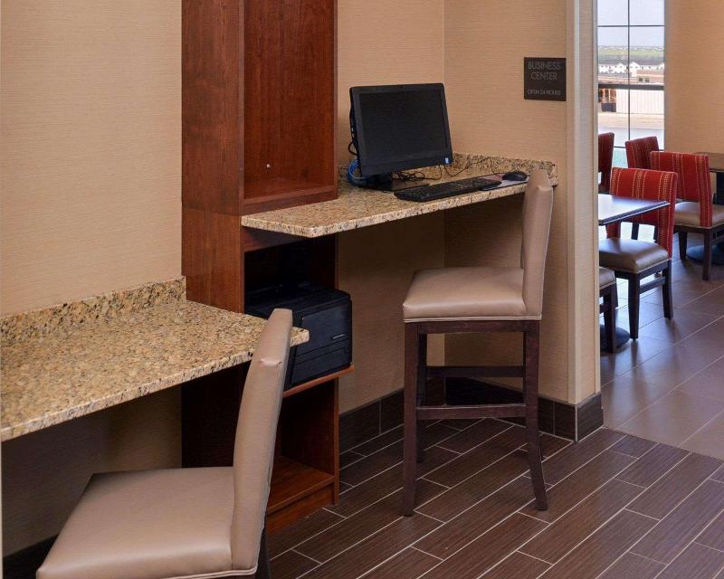 Comfort Inn & Suites Mandan  Bismarck image