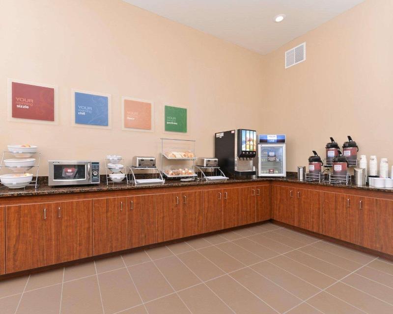 Comfort Inn & Suites Mandan  Bismarck image