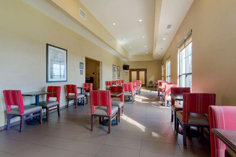 Comfort Inn & Suites Mandan  Bismarck image