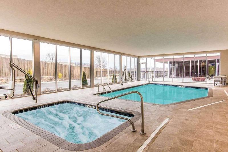 Wyndham Avon image