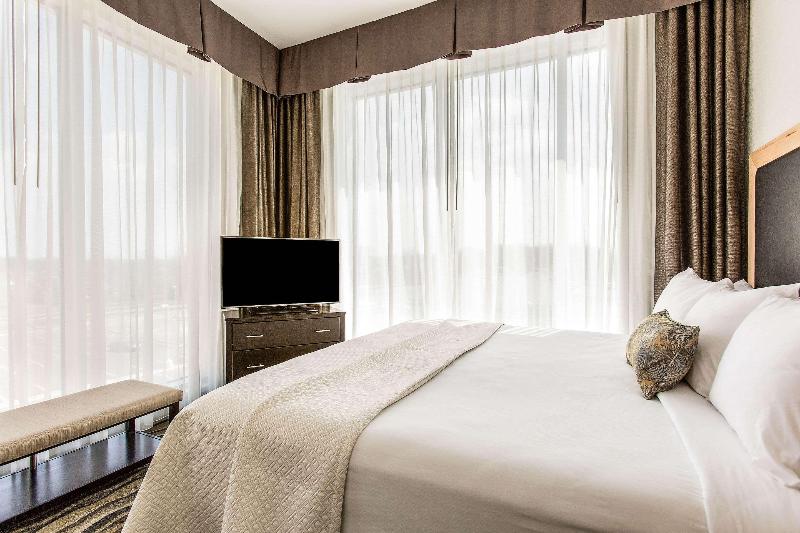Wyndham Avon image