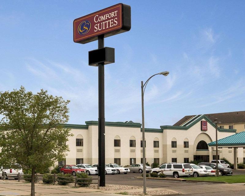 Comfort Inn Bismarck image