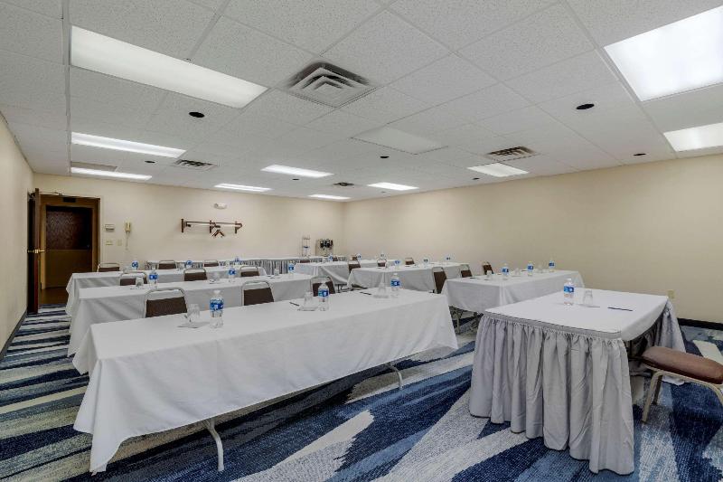 Comfort Inn Bismarck image