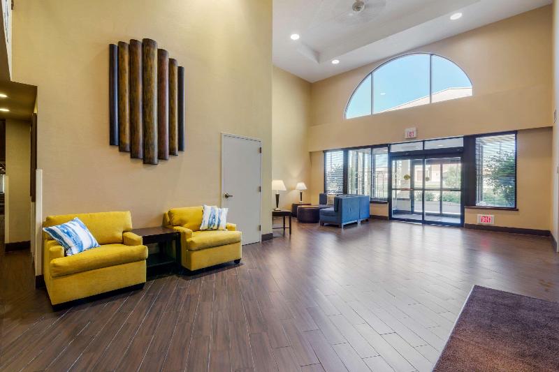 Comfort Inn Bismarck image