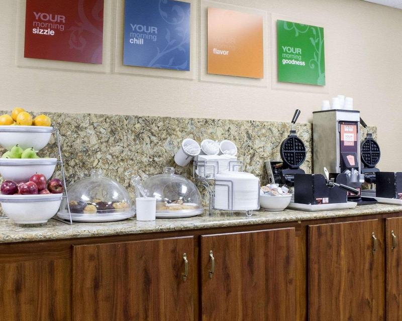 Comfort Inn Bismarck image