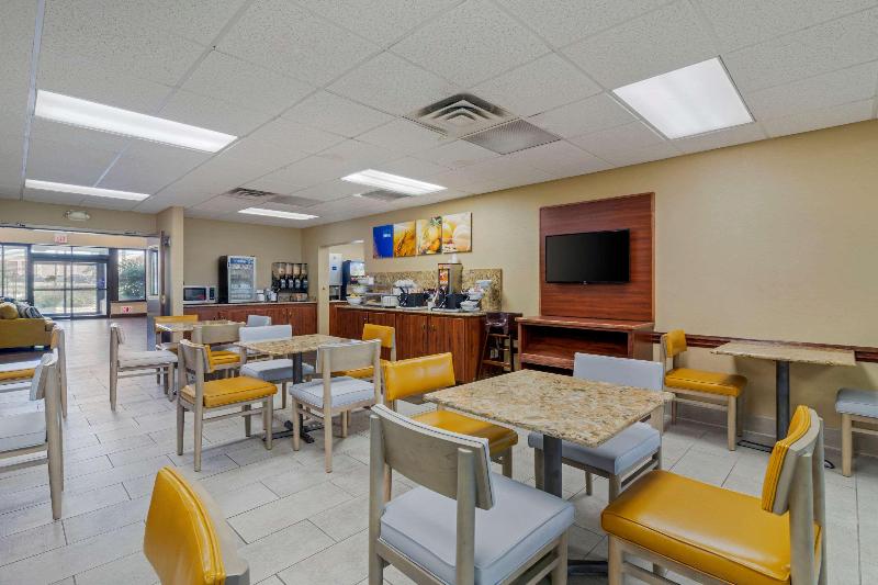 Comfort Inn Bismarck image