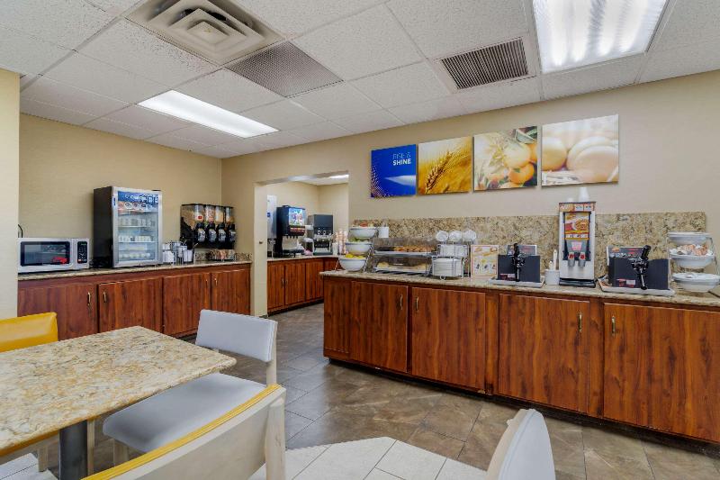 Comfort Inn Bismarck image