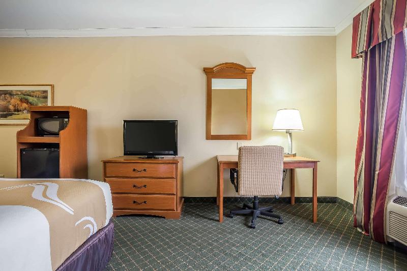 Rodeway Inn South image