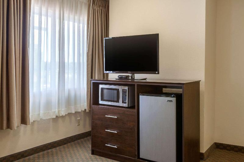 Quality Inn image