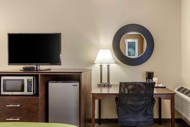 Quality Inn image