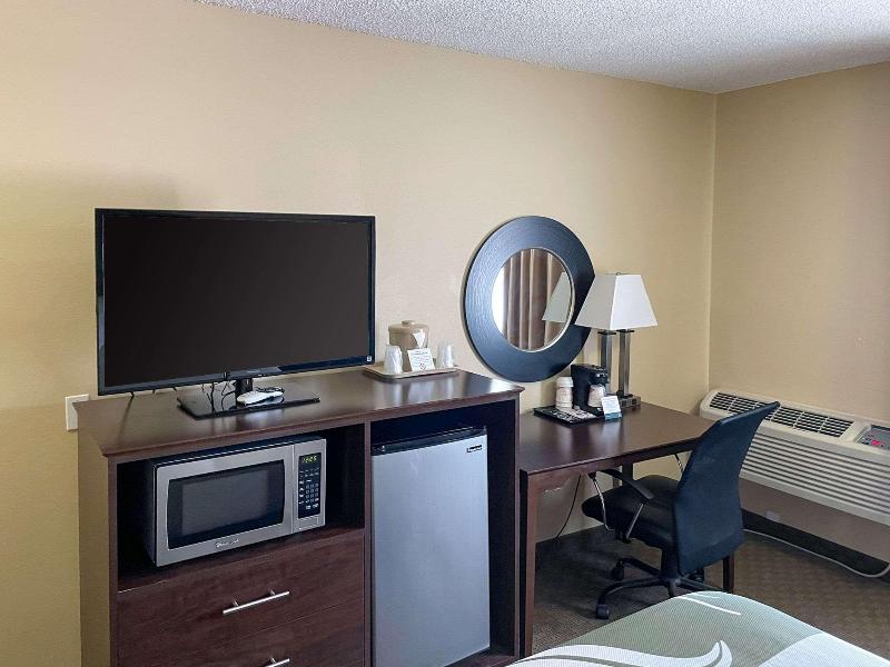 Quality Inn image