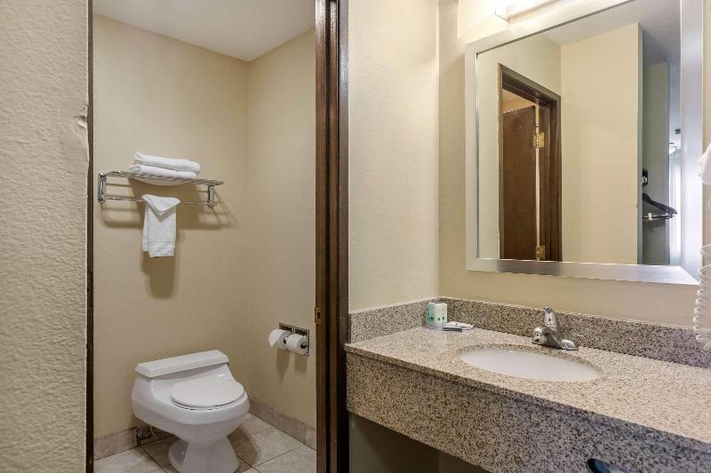 Quality Inn image
