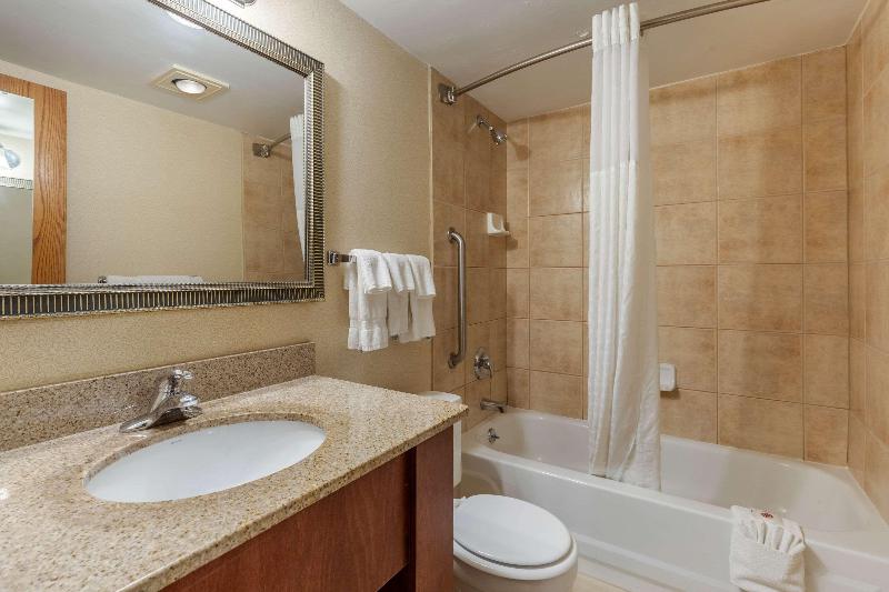 Suburban Studios Arlington Heights - Elk Grove image
