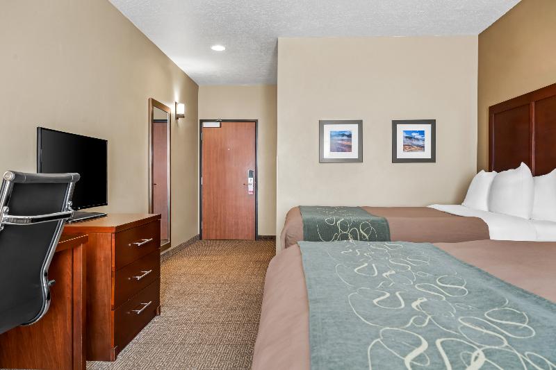 Heartland Inn and Suites image