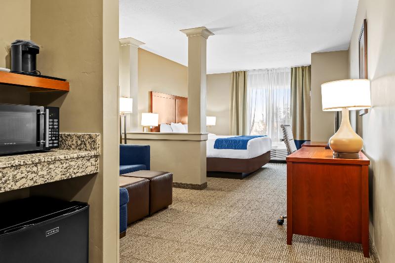 Heartland Inn and Suites image