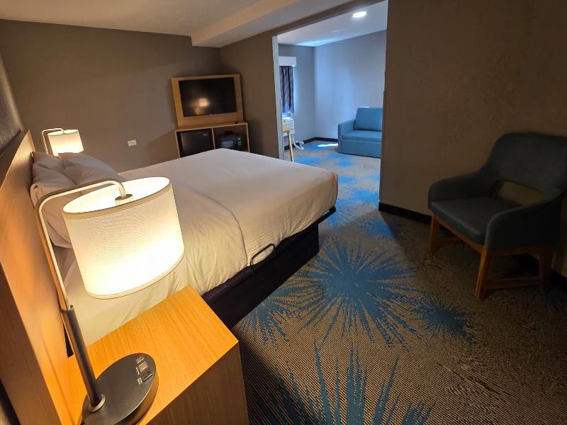 Days Inn by Wyndham Waukegan image