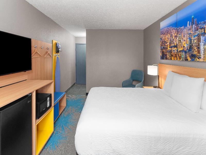 Days Inn by Wyndham Waukegan image