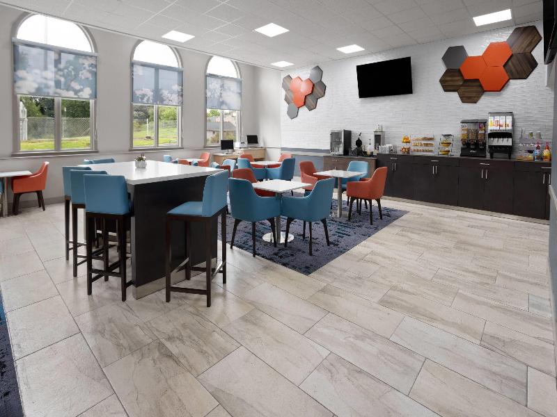 Hawthorn Extended Stay by Wyndham Chambersburg image