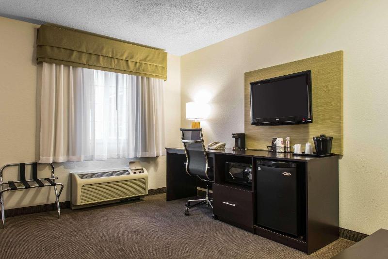 Sleep Inn & Suites Pittsburgh image