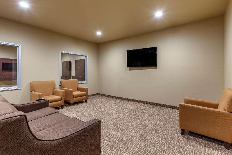 Comfort Inn & Suites Near Mt. Rushmore image