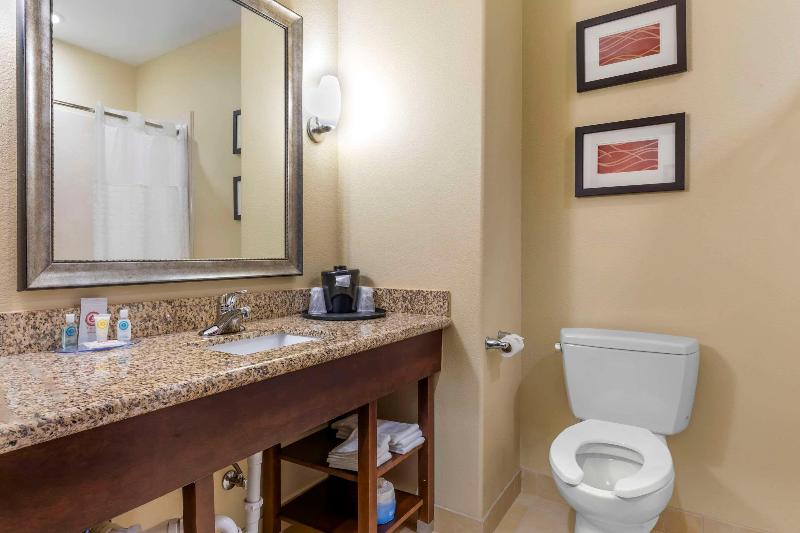 Comfort Inn & Suites Mexia image