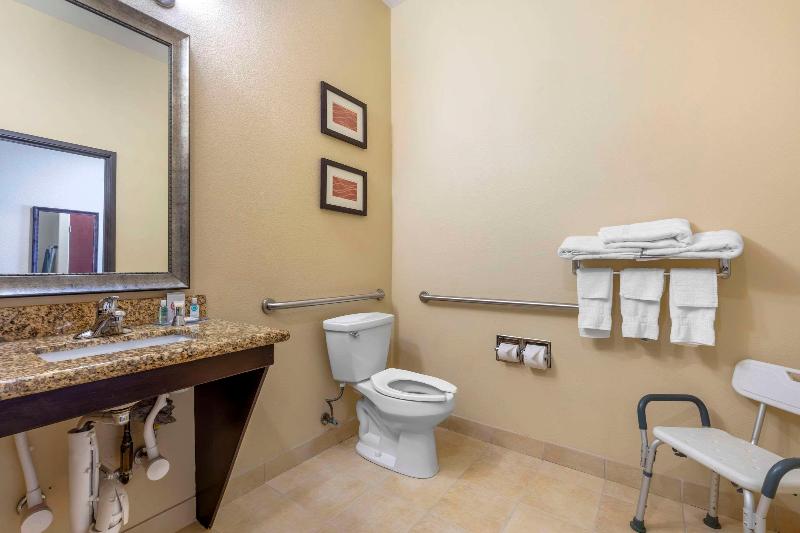 Comfort Inn & Suites Mexia image