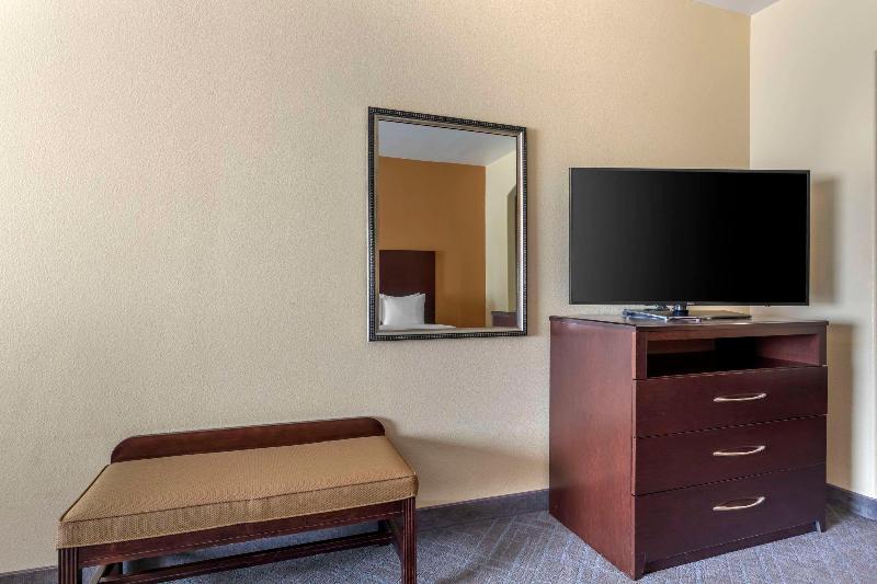 Comfort Inn & Suites Mexia image