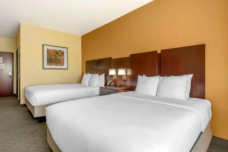 Comfort Inn & Suites Mexia image