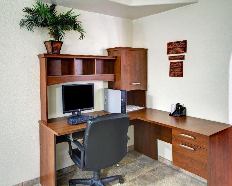 Quality Inn & Suites La Puerta image