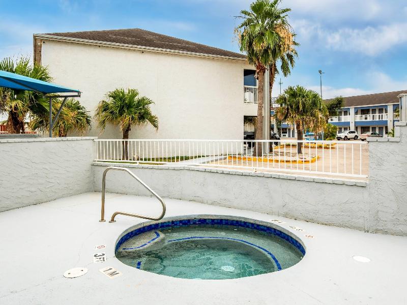 Quality Inn & Suites La Puerta image