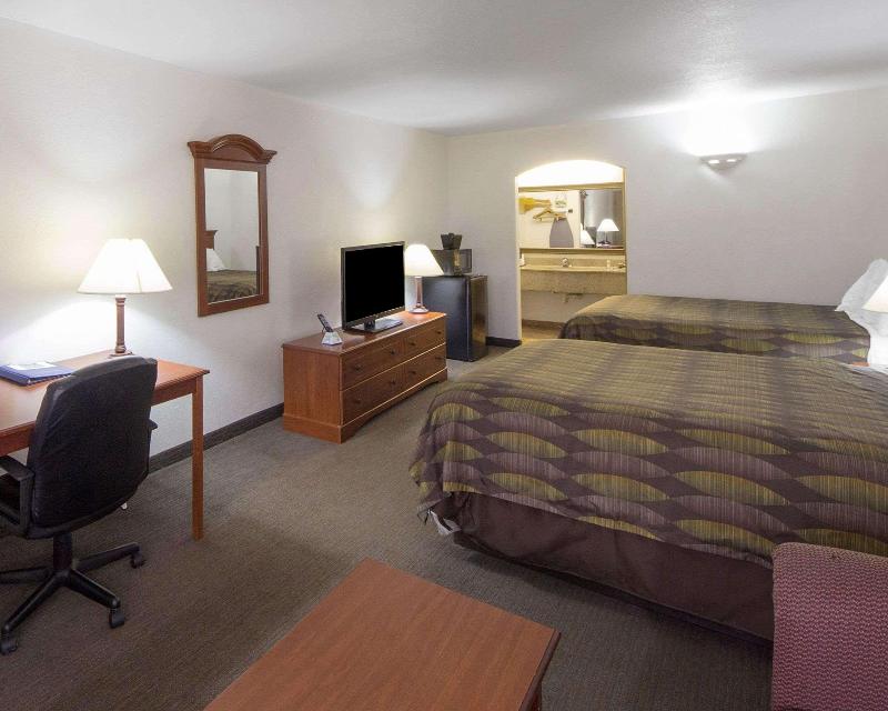 Quality Inn & Suites La Puerta image