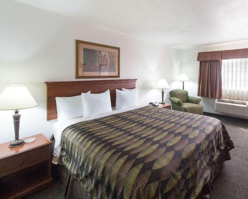 Quality Inn & Suites La Puerta image