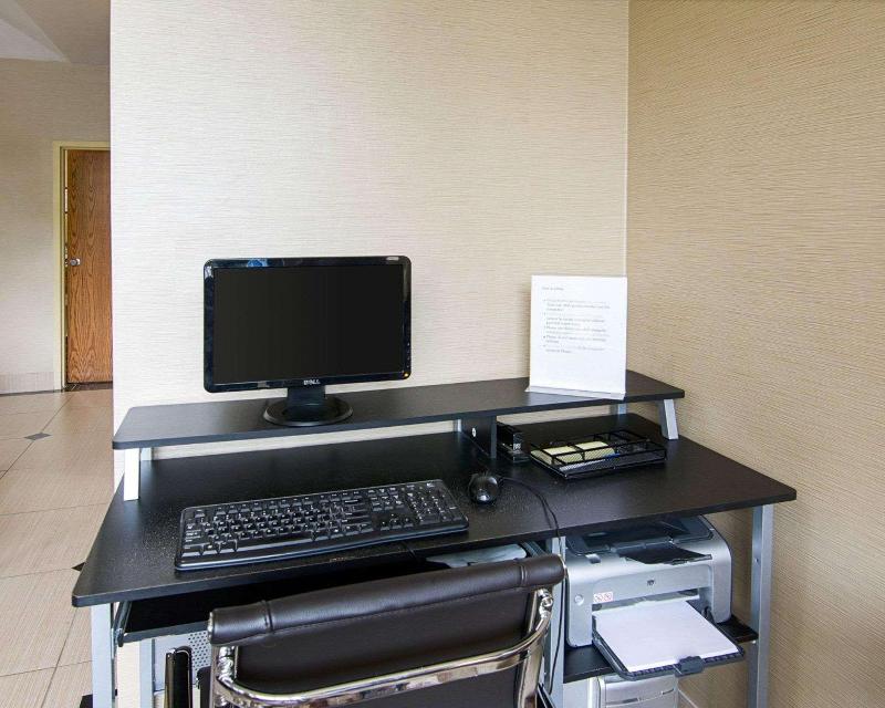 Comfort Inn Bluefield image