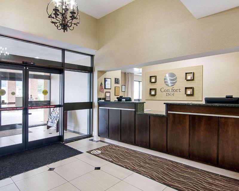 Comfort Inn Bluefield image