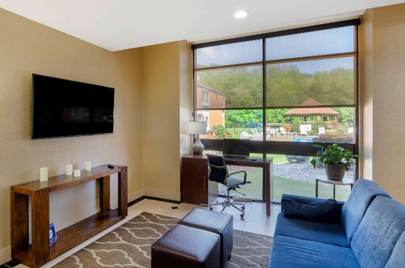 Comfort Inn Bluefield image