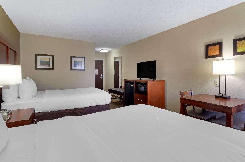 Comfort Inn Bluefield image