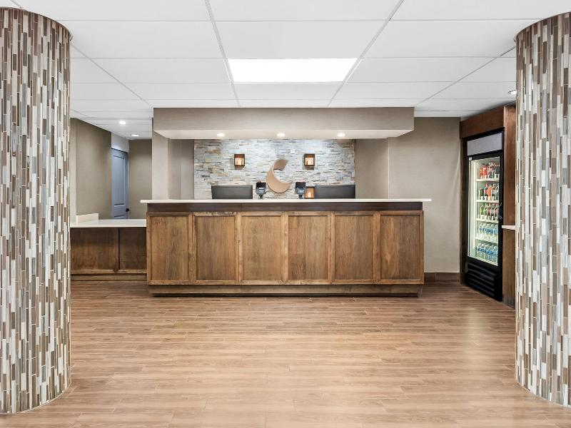Comfort Suites Near Potomac Mills image
