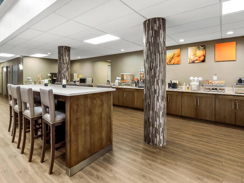 Comfort Suites Near Potomac Mills image