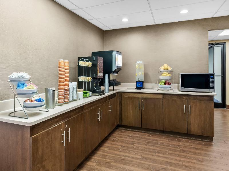 Comfort Suites Near Potomac Mills image